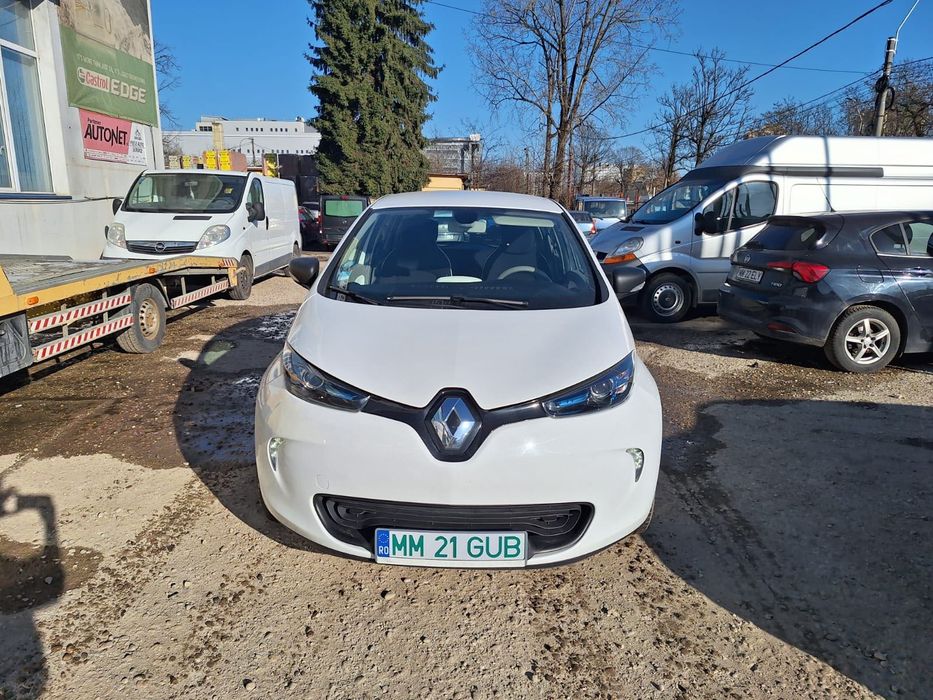 Inchiriez electric Renault Zoe, angajez sofer pt Uber/Bolt
