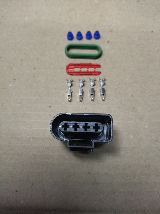 Продам разём фишка штекер.