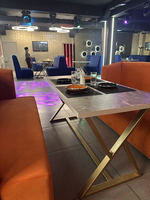 Диваны для кафе ресторанов