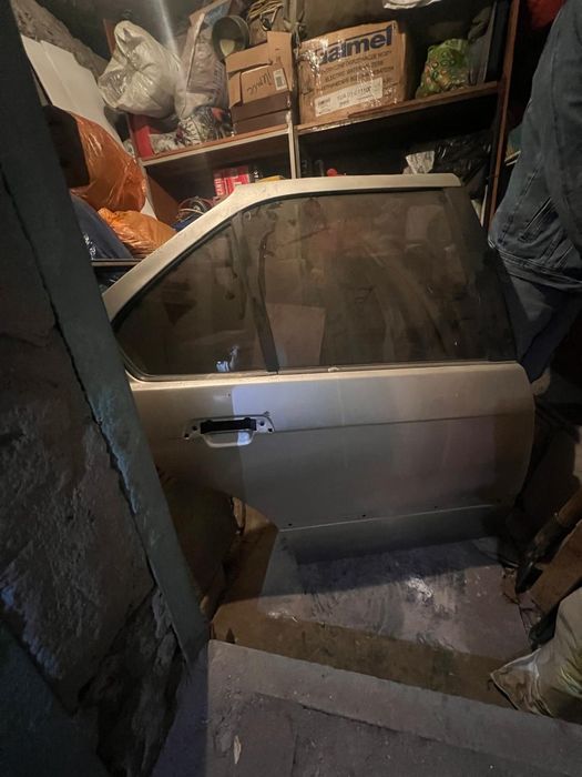 БМВ е36 Задняя дверь