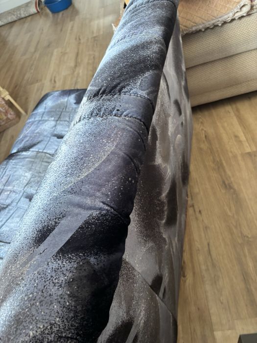 Продам диван стильный