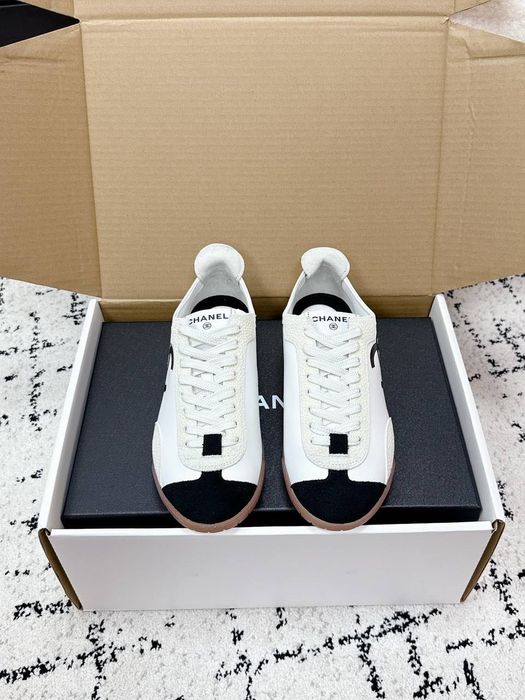 Adidași Chanel 39
