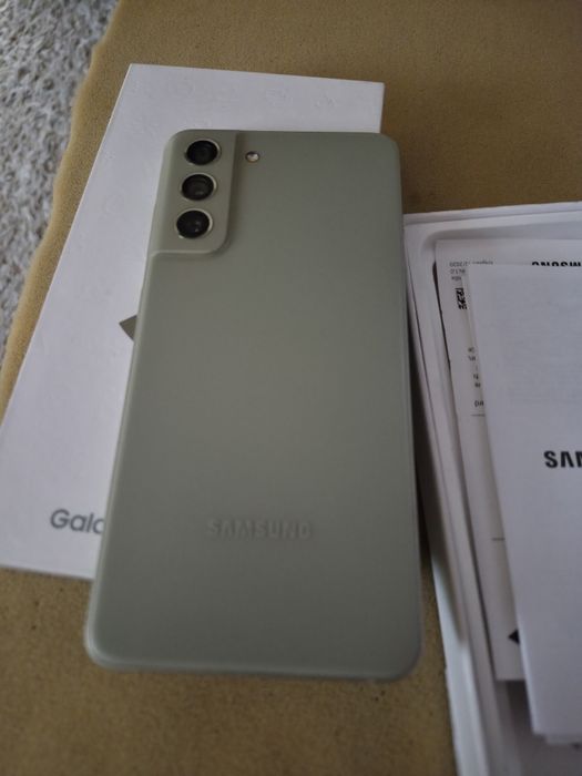 Продам S21Fe 8/256