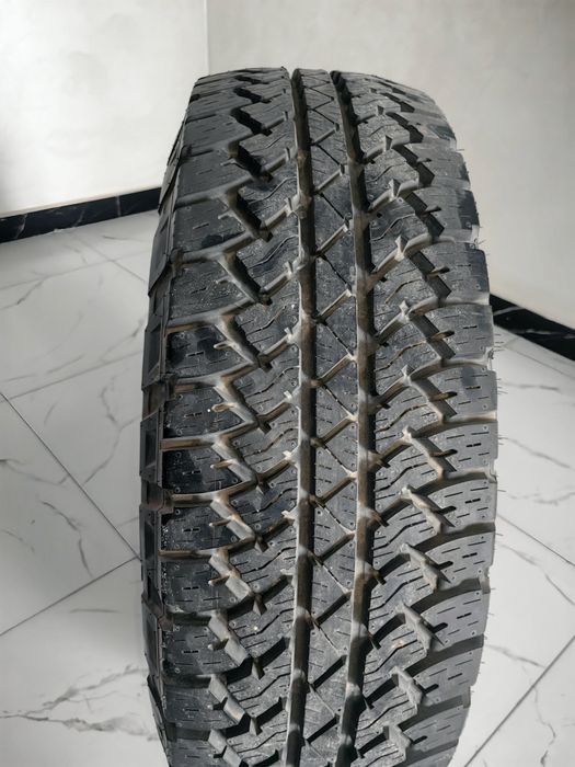 Продам шину Bridgestone Deuler AT