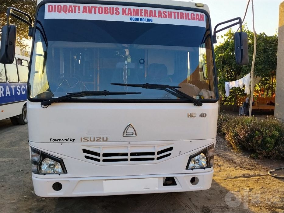 Avtobus Isuzu bahosi kelishiladi uztida