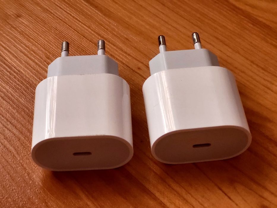 Adaptoare priza Apple iPhone 15 Pro ,15Pro Max, 16Pro ,16Pro Max  ,17Air ,17 ,17e ,17pro,17Pro Max