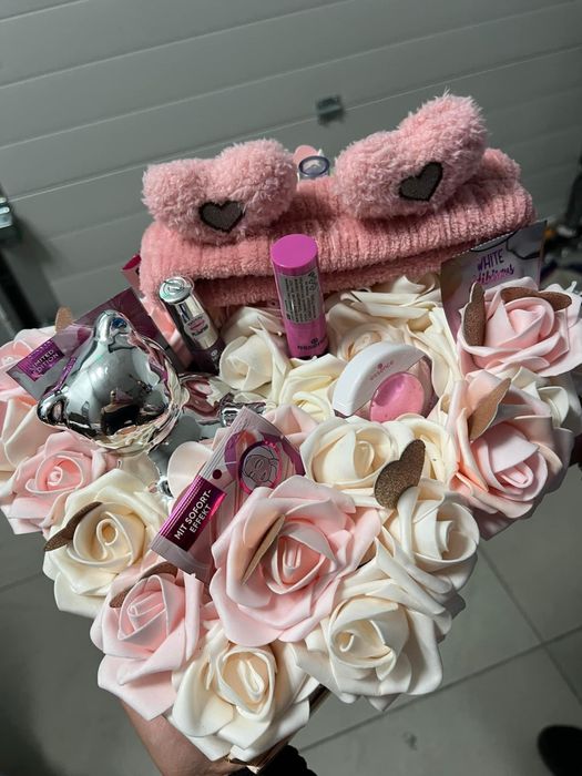 Ръчно направени подаръчни кутий.