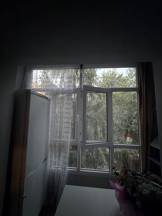 Пластиковые рамы с балкона б/У.