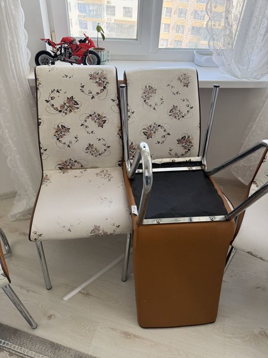 Продам стол со стульями