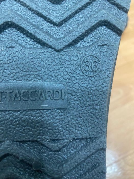 Продам симпатичные угги,  36 размер