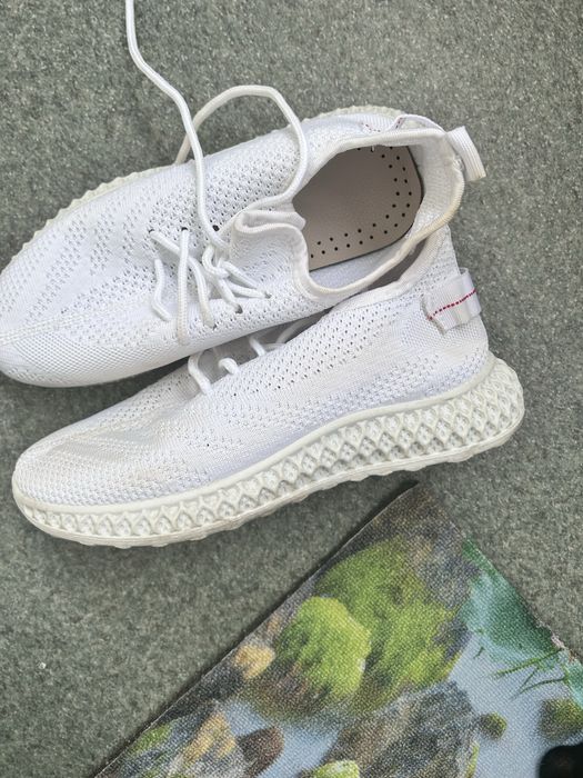 Летние кроссовки уни