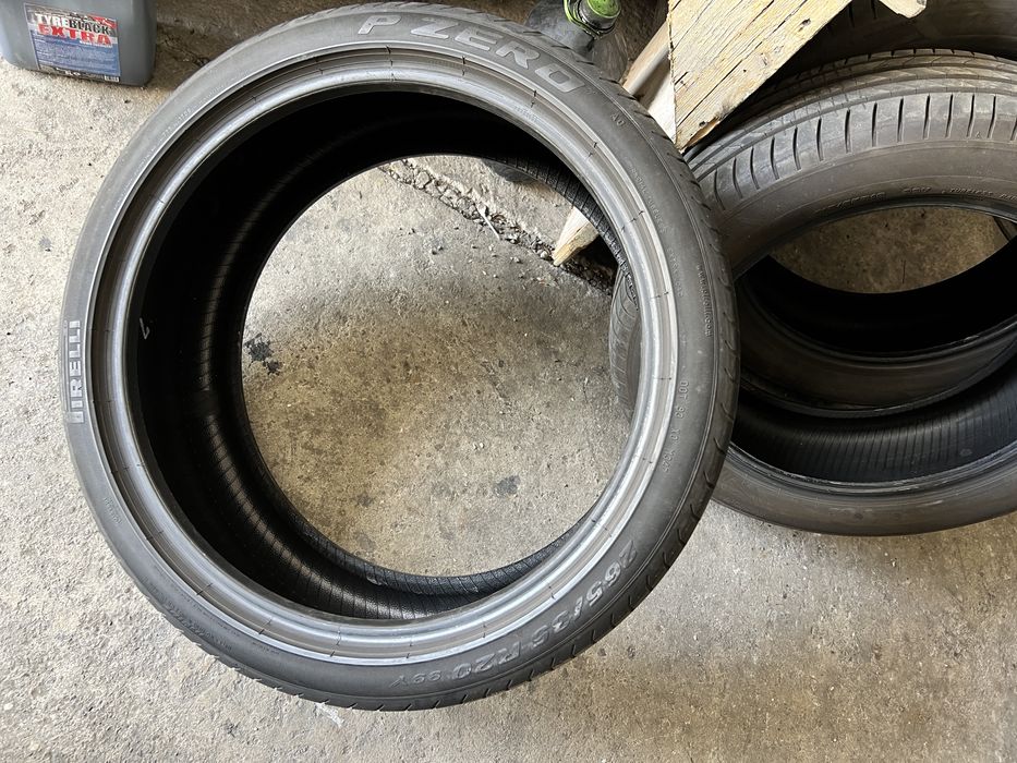 4 anvelope vara 265/35/20 , Pirelli !