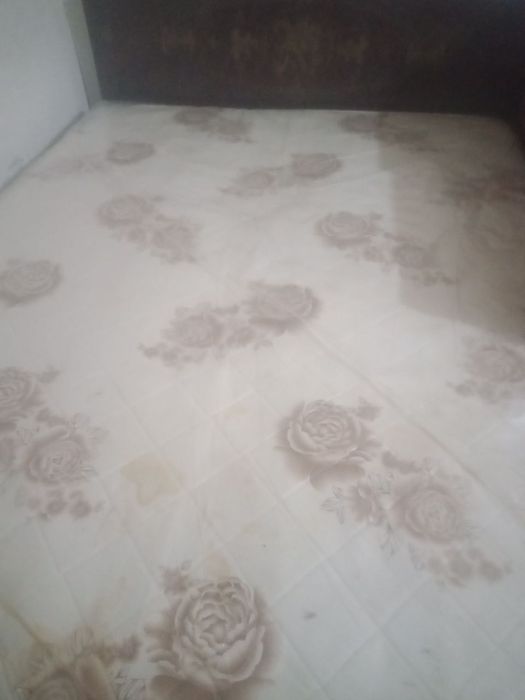 Spalniy matrasi bilan holati yengde matras