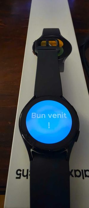 Samsung Galaxy Watch5 40mm LTE/eSIM SM-R905F, Graphite, full box