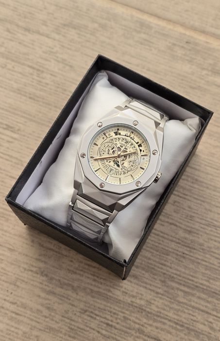 Луксозни нови часовници Rolex, Hublot, Patek Philippe, Audemars Piguet