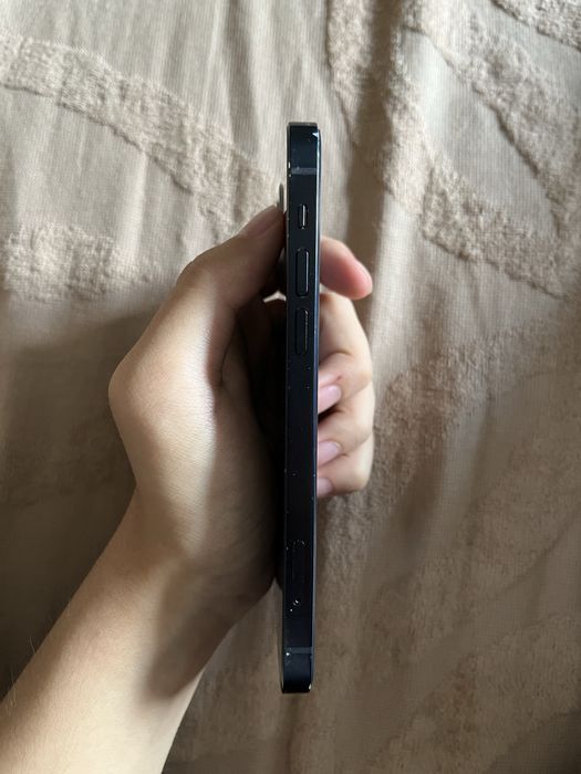 iPhone 12 (без коробки) АКБ 100%