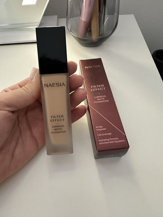 Fond de ten naesia 2.2 N