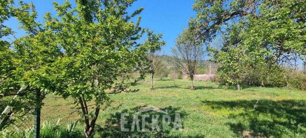 Продава се Къща в Варна, Център - 140 кв.м за 328 €/кв.м - Снимка #3