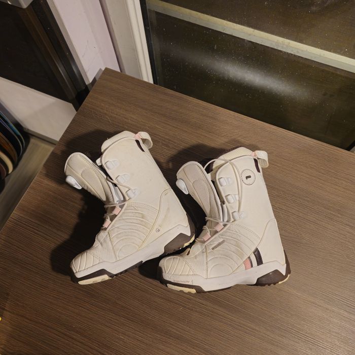 Boots Snowboard Salomon F22 Nr.38 EU