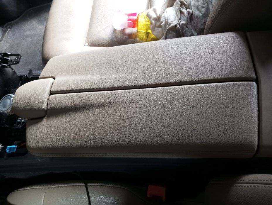 Подлакътник мерцедес Е класа w212 подлакътник mercedes E class w212