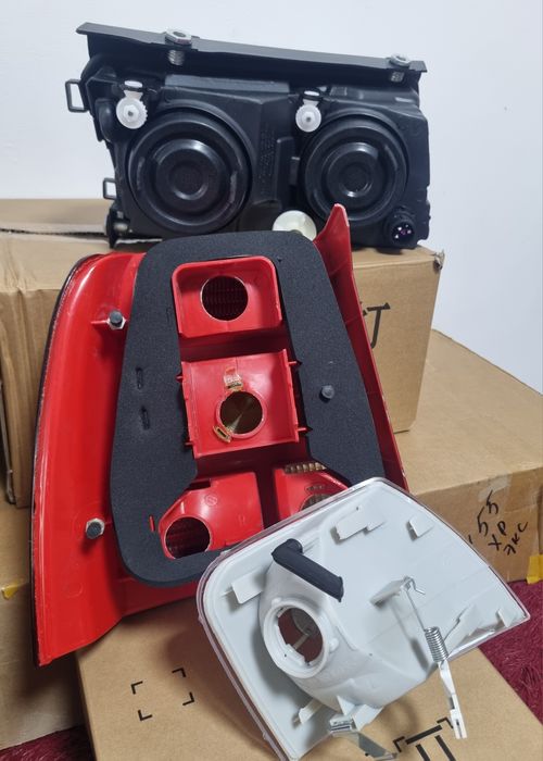 Фольксваген пассат В 5 фара задний фонарь