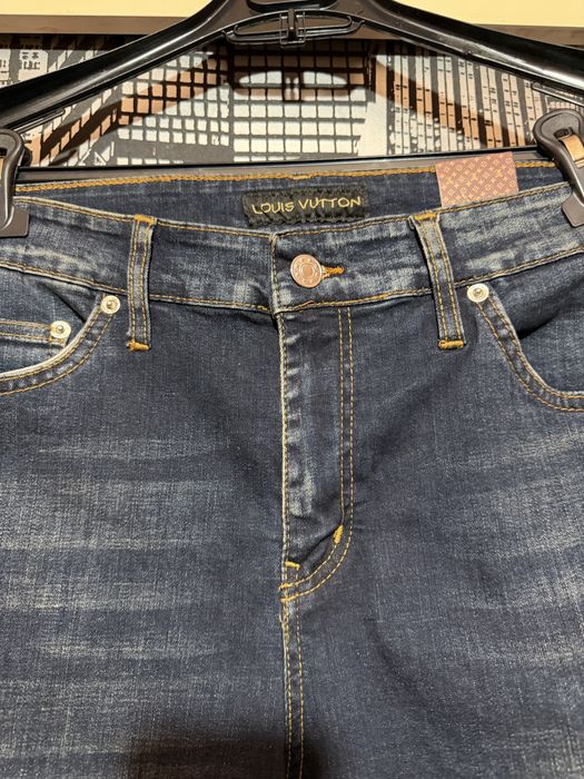 vand blugi louis vitton