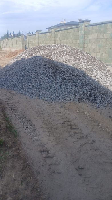 Щебень крупная , мелкая