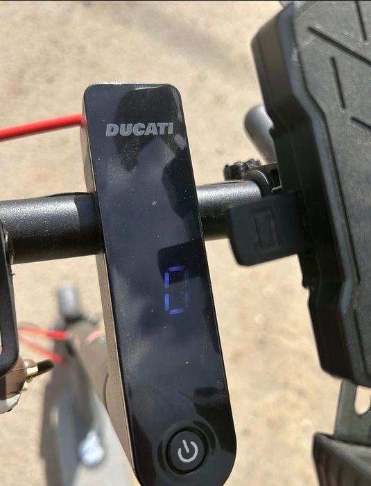Trotineta Ducati