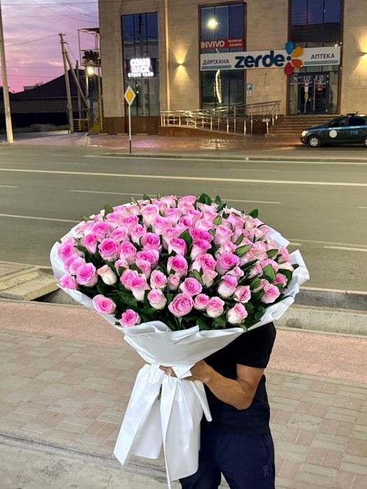 Цветы красные розы