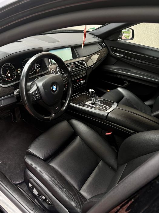 BMW F01 730xD 2014 km reali