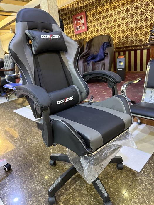 Игровое кресло Dxracer