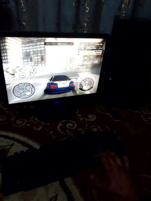 Компьютер  сотилади