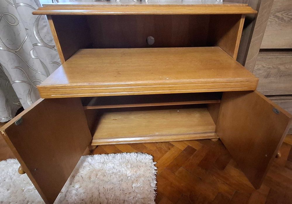 Comoda televizor din lemn de stejar