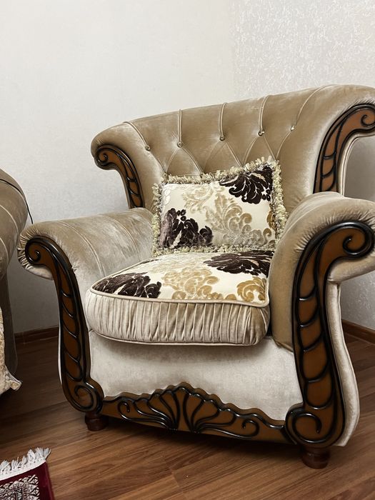 Продам турецкий диван и два кресла (б/у)