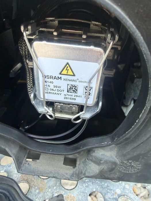 Оригинални Би-Ксенон фарове за Audi A4 B7 (2004-2008) – AL / Magneti Marelli