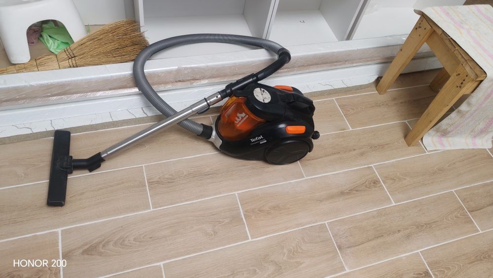 Пылесос Tefal бу оранжевый