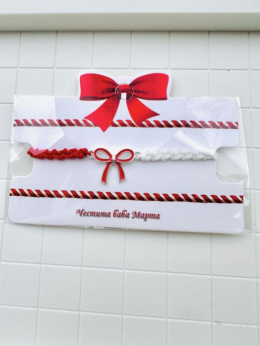 Ръчно правени мартеници