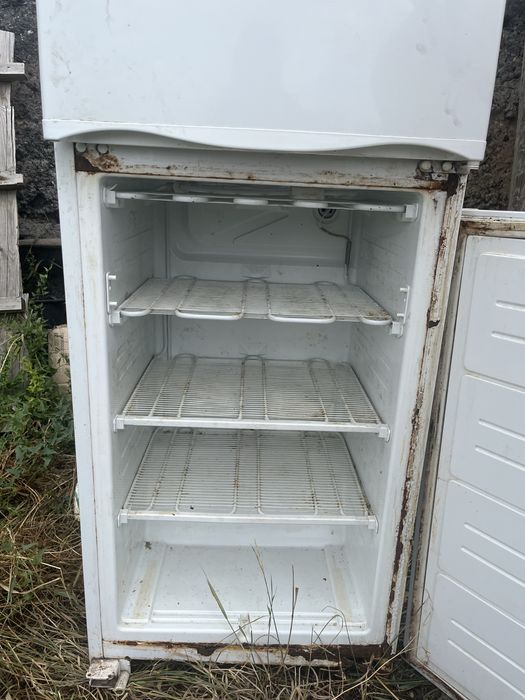 продам набор холодильник плита и стералка
