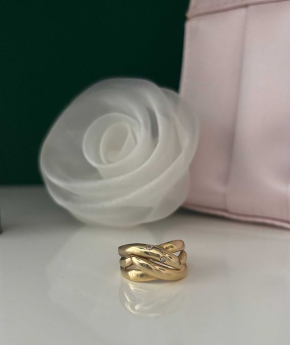 Златен пръстен с циркони 5.10 г – елегантен и фин модел