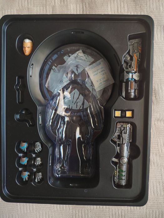 Mezco Toys One:12 Collective Cable