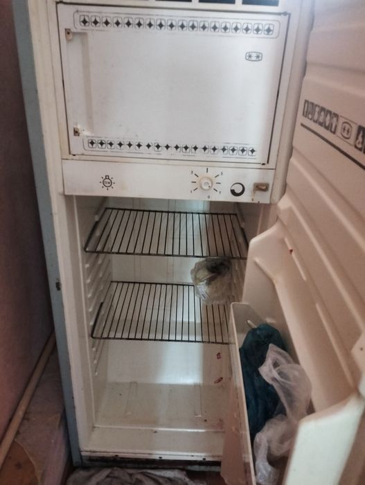 Холодильник на запчасти