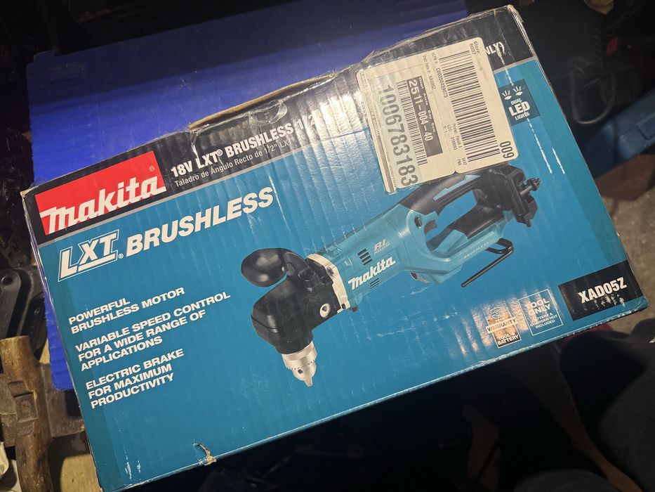 Makita masina de gaurit unghiulara  noua