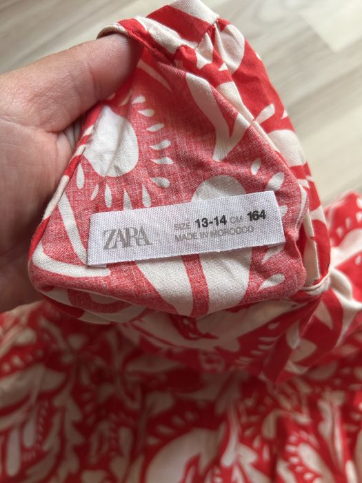 Разкошна лятна рокля Zara
