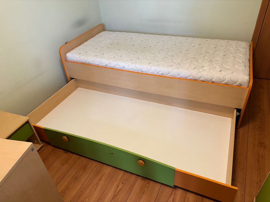 Легло 90/200, матрак, подматрачна рамка