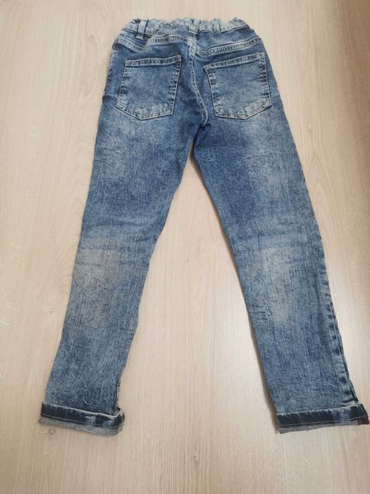 Детски дънки размер 122