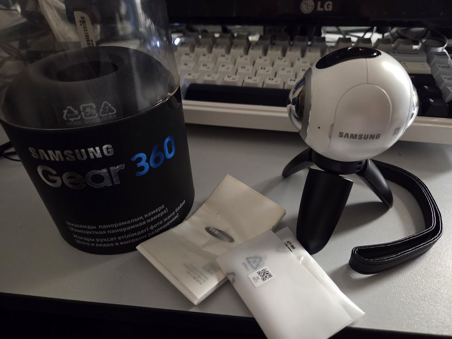 Samsung gear360 идеальное состояние