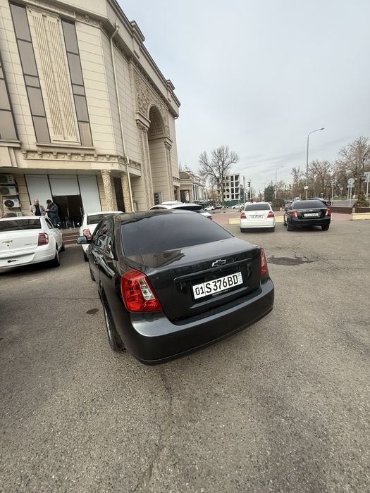 Jentra 3 poz sotiladi yoki variantga beriladi