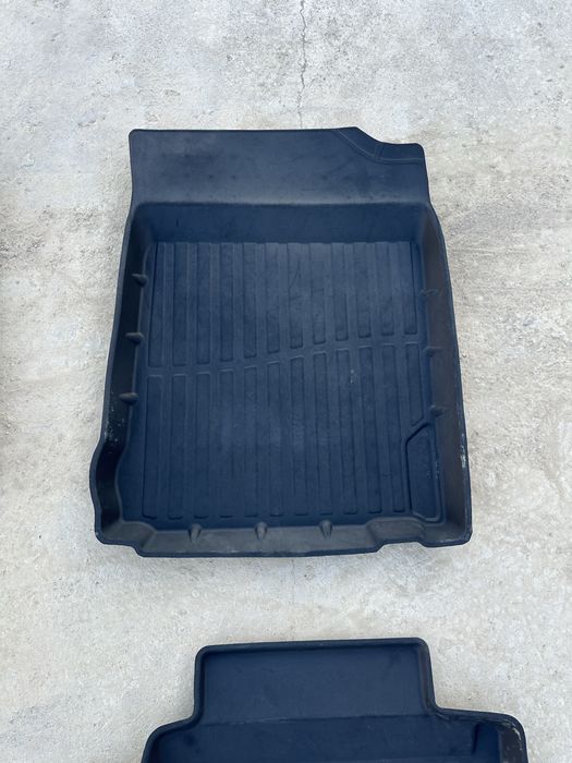 Продам полики камри 50,55