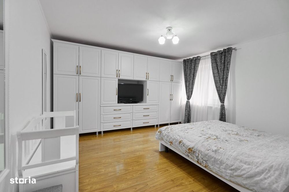 Casa + teren 507 mp cu vecin padurea Pitesti