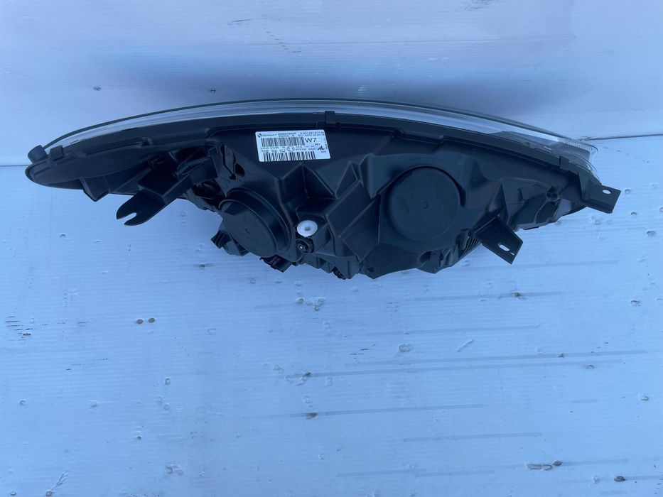 Far stanga Renault Captur 1 2013-2019 nou original Renault